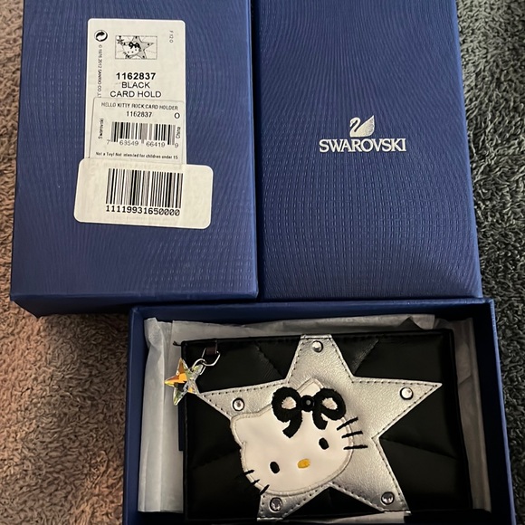 Swarovski Accessories - NWT Limited Edition Swarovski hello kitty card holder